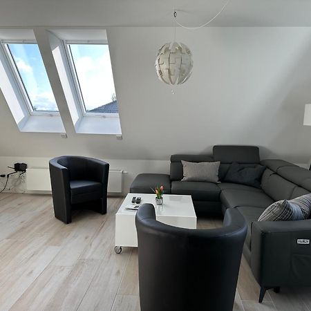 Helle, Grosszuegige Ferienwohnung Fuer 2 - 3 Personen Mit Parkplatz + E-Ladestation In Buchholz, Nordheide บุคโฮลซ์ อิน แด นอร์ดไฮเดอ ภายนอก รูปภาพ