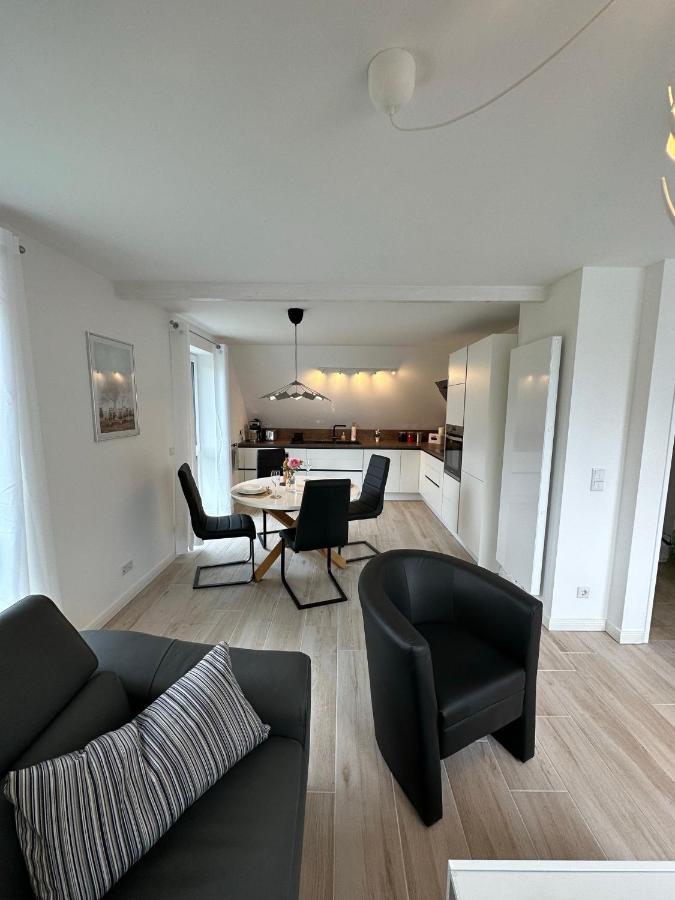Helle, Grosszuegige Ferienwohnung Fuer 2 - 3 Personen Mit Parkplatz + E-Ladestation In Buchholz, Nordheide บุคโฮลซ์ อิน แด นอร์ดไฮเดอ ภายนอก รูปภาพ
