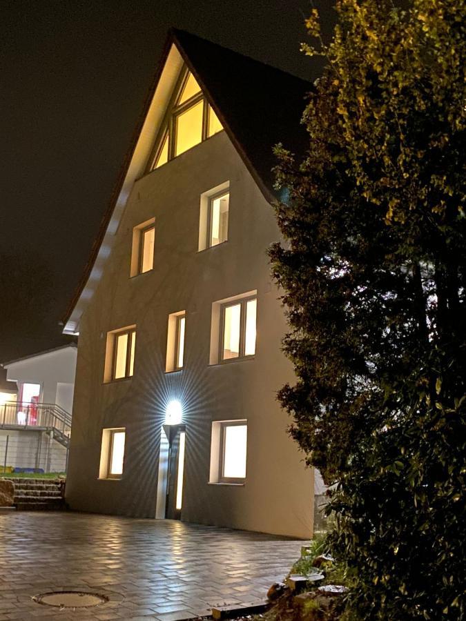 Helle, Grosszuegige Ferienwohnung Fuer 2 - 3 Personen Mit Parkplatz + E-Ladestation In Buchholz, Nordheide บุคโฮลซ์ อิน แด นอร์ดไฮเดอ ภายนอก รูปภาพ