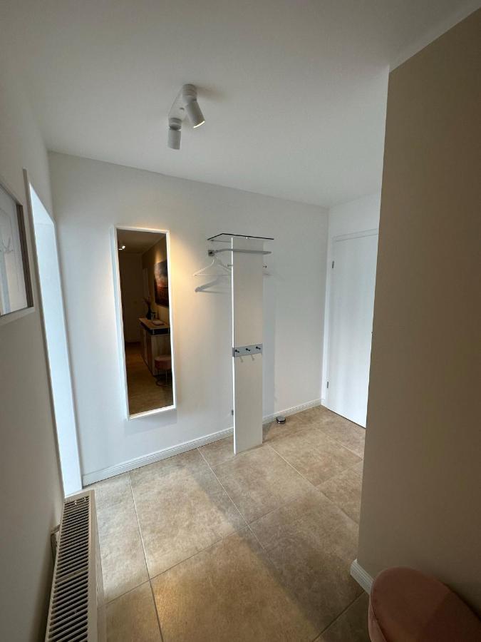 Helle, Grosszuegige Ferienwohnung Fuer 2 - 3 Personen Mit Parkplatz + E-Ladestation In Buchholz, Nordheide บุคโฮลซ์ อิน แด นอร์ดไฮเดอ ภายนอก รูปภาพ