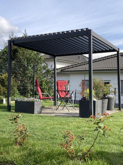 Helle, Grosszuegige Ferienwohnung Fuer 2 - 3 Personen Mit Parkplatz + E-Ladestation In Buchholz, Nordheide บุคโฮลซ์ อิน แด นอร์ดไฮเดอ ภายนอก รูปภาพ